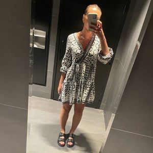 Black & white Aztec print dress